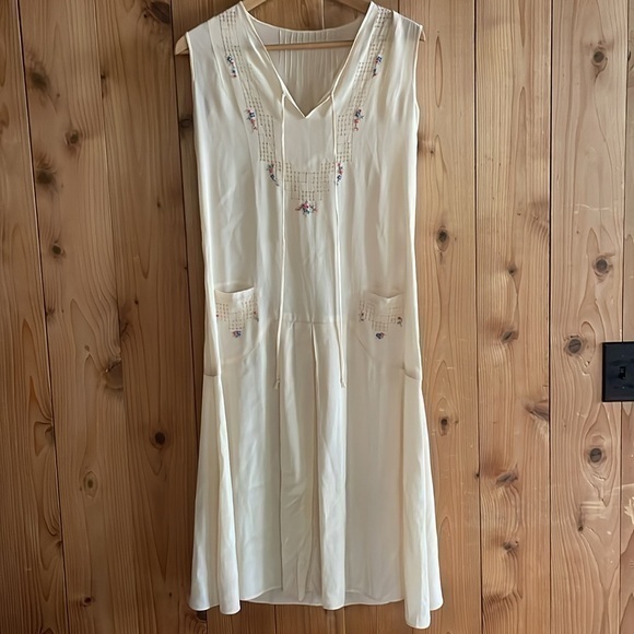 Vintage Dresses & Skirts - Vintage 1920s Embroidered Silk Dress Small